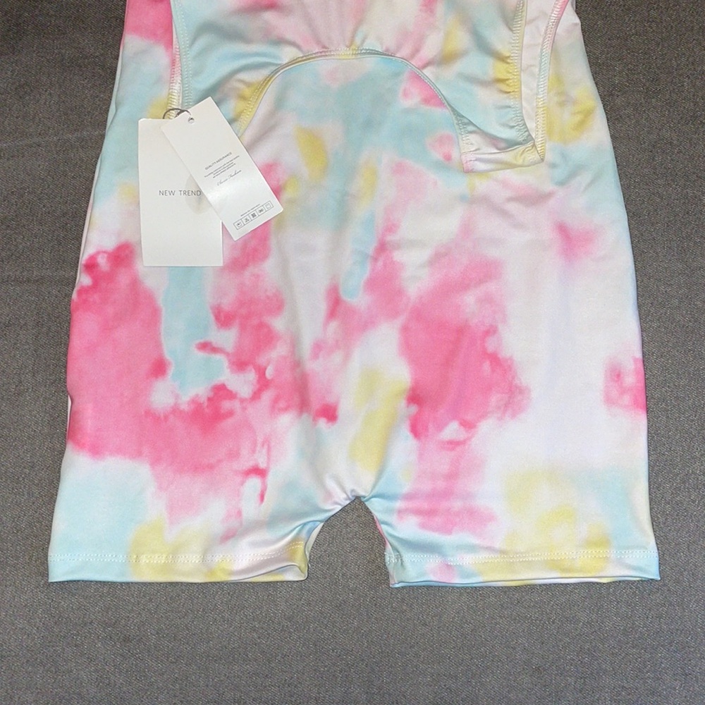 NEW TREND. Girls size 8-10 Romper. - Picture 3 of 5